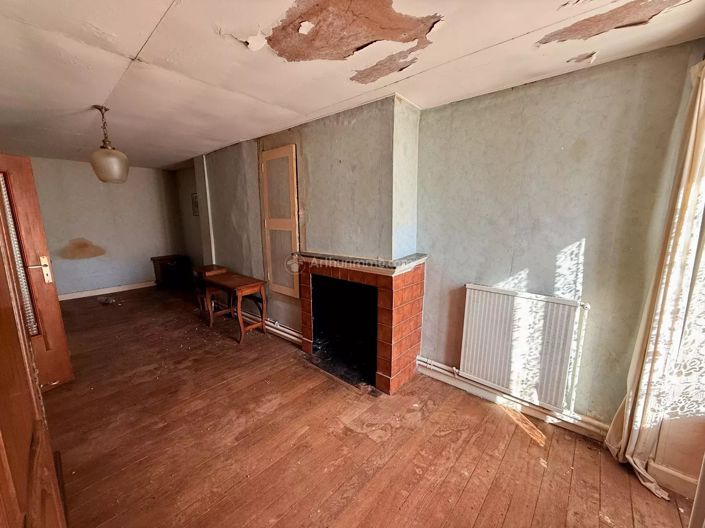Image No.10-6 Bed House for sale