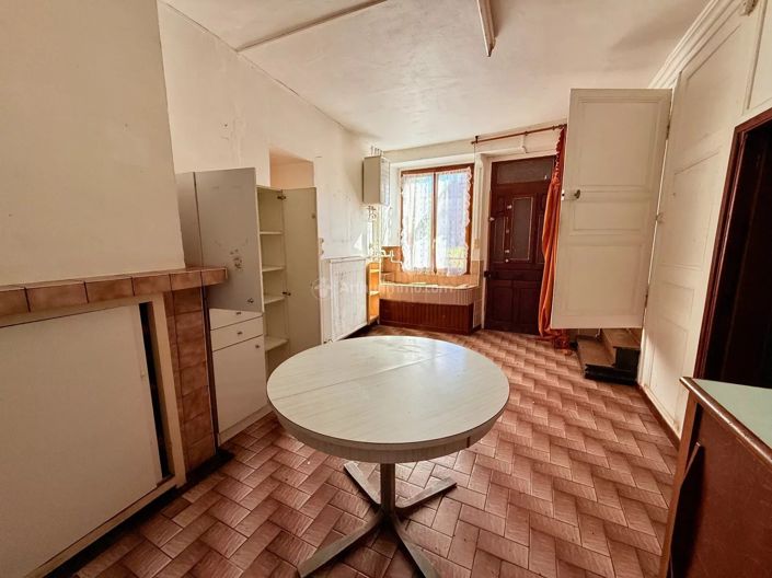 Image No.7-6 Bed House for sale