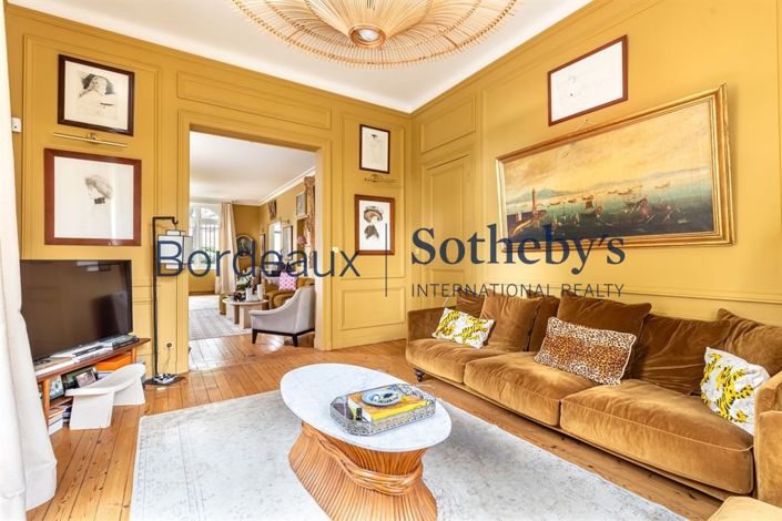 Image No.11-5 Bed House for sale