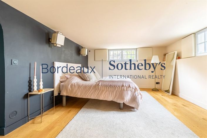 Image No.19-5 Bed House for sale
