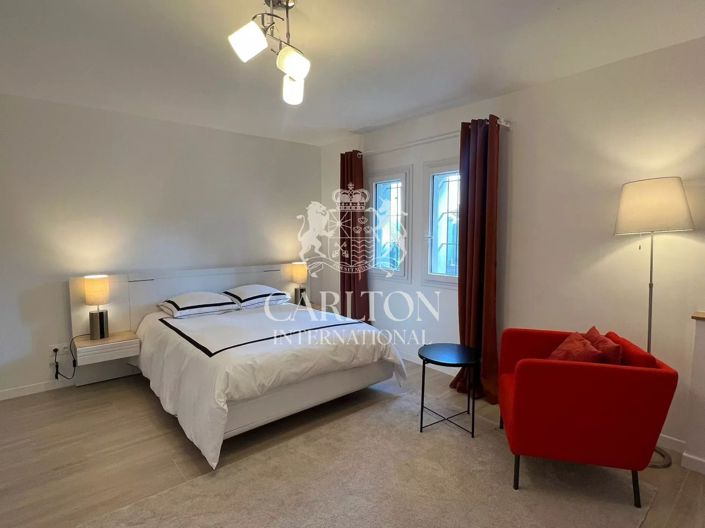 Image No.15-6 Bed House for sale