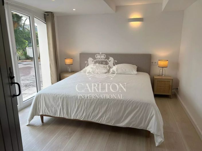 Image No.19-6 Bed House for sale