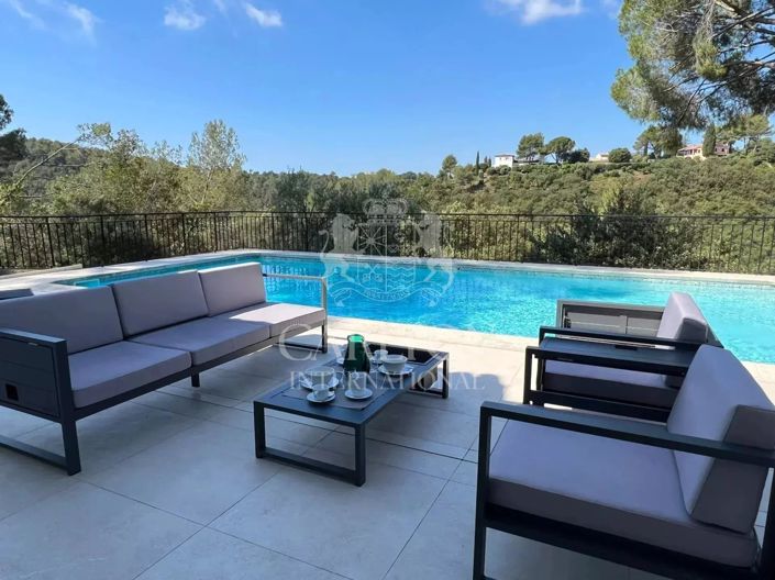 Image No.22-6 Bed House for sale