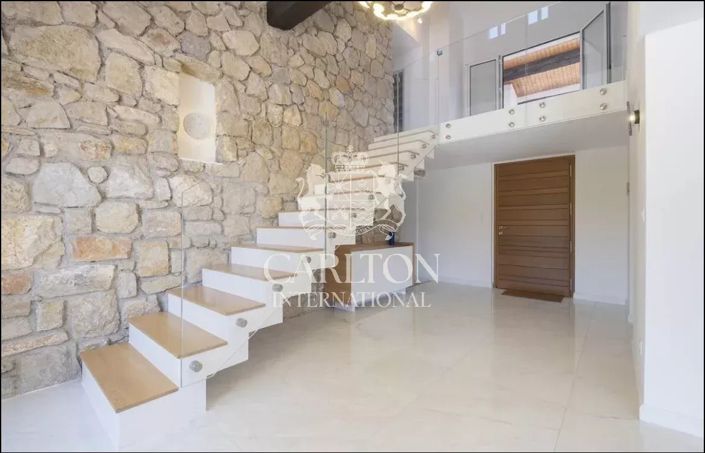 Image No.6-6 Bed House for sale
