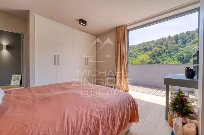 Image No.9-4 Bed House for sale
