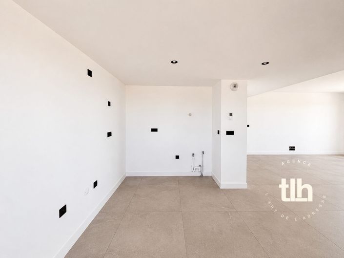 Image No.7-3 Bed Apartment for sale
