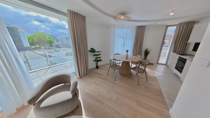 Image No.3-2 Bed Apartment for sale