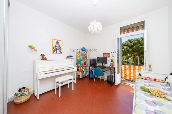 Image No.8-3 Bed Apartment for sale