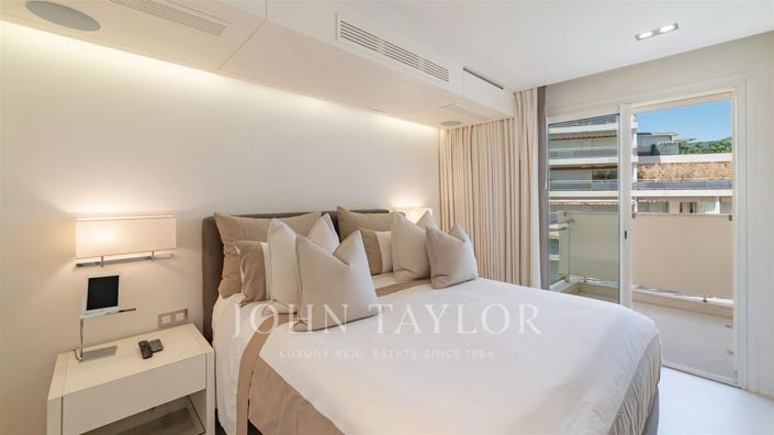 Image No.10-4 Bed Apartment for sale