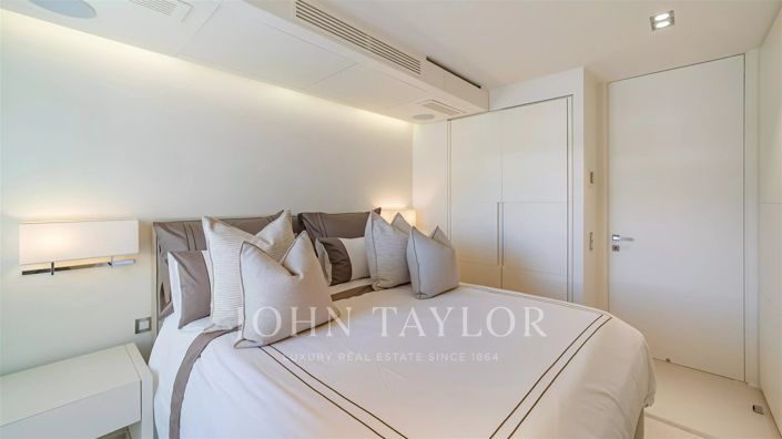 Image No.14-4 Bed Apartment for sale