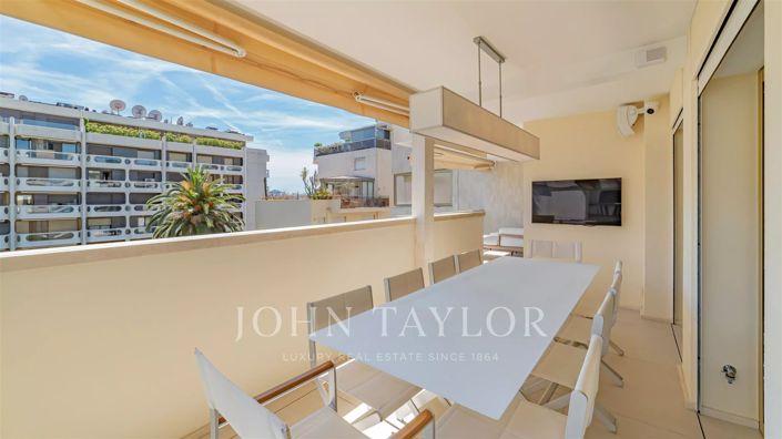 Image No.2-4 Bed Apartment for sale