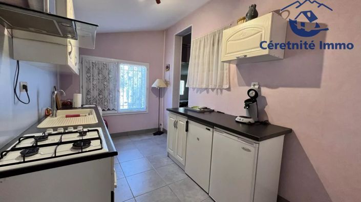 Image No.25-2 Bed House for sale