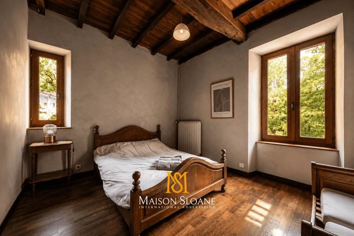 Image No.17-6 Bed House for sale