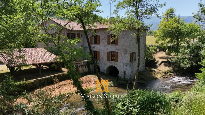 Image No.2-6 Bed House for sale