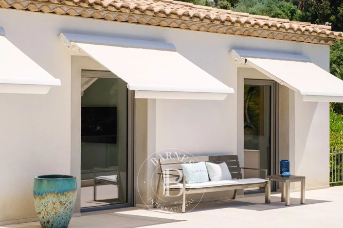 Image No.5-5 Bed House for sale