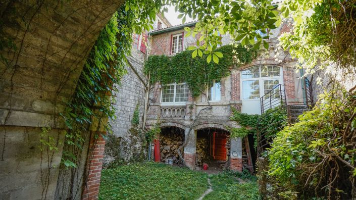Image No.15-6 Bed Property for sale