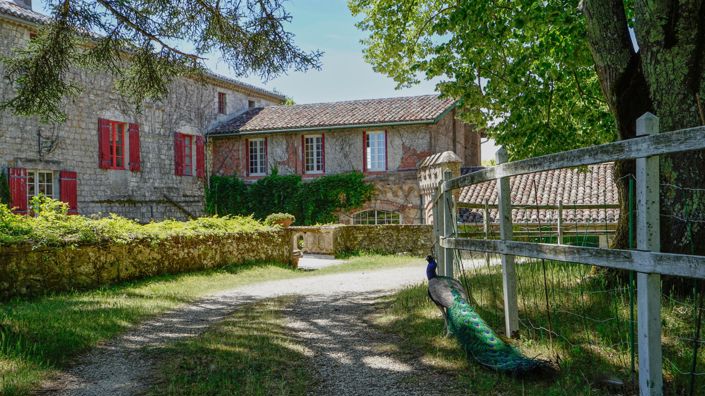 Image No.6-6 Bed Property for sale