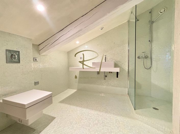 Image No.9-5 Bed House for sale
