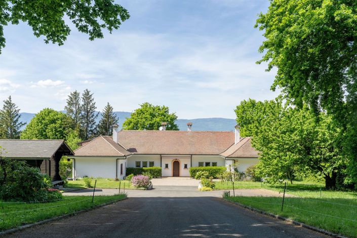 Image No.6-6 Bed House for sale