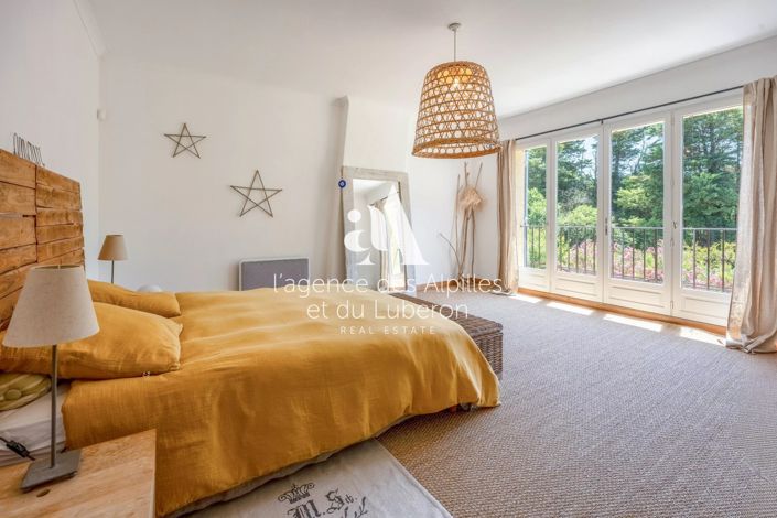 Image No.12-5 Bed House for sale