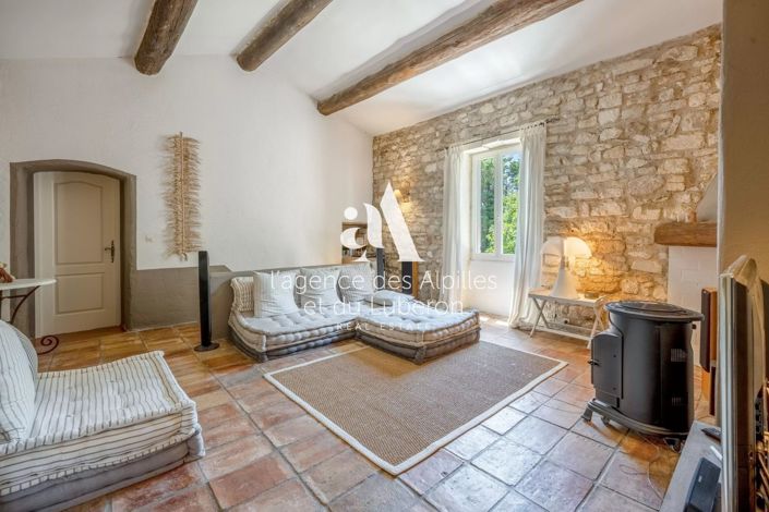 Image No.18-5 Bed House for sale