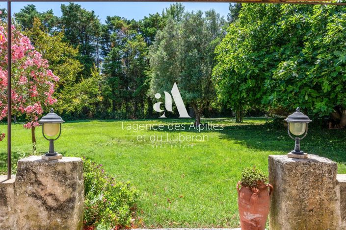 Image No.24-5 Bed House for sale