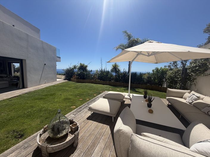 Image No.21-4 Bed House for sale