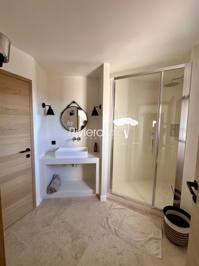 Image No.19-4 Bed House for sale