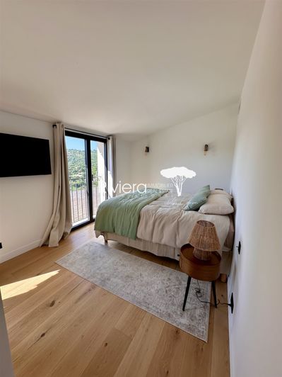 Image No.20-4 Bed House for sale