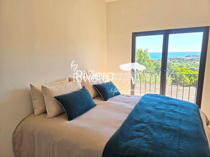 Image No.22-4 Bed House for sale