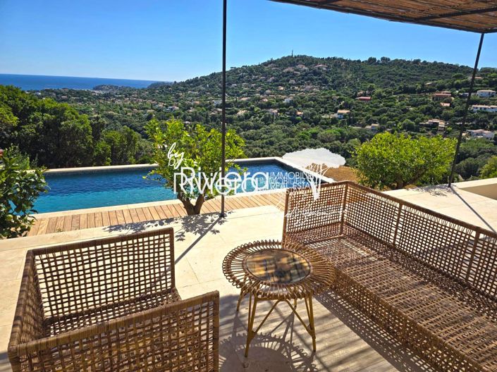 Image No.9-4 Bed House for sale