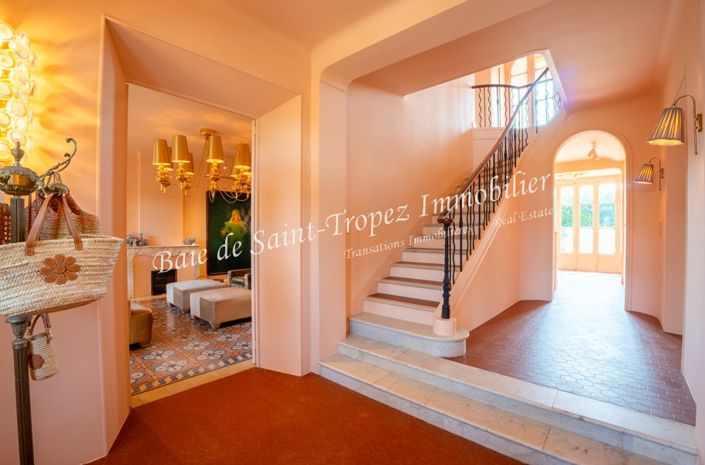 Image No.11-5 Bed House for sale