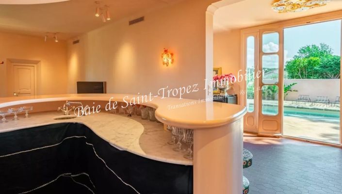Image No.14-5 Bed House for sale