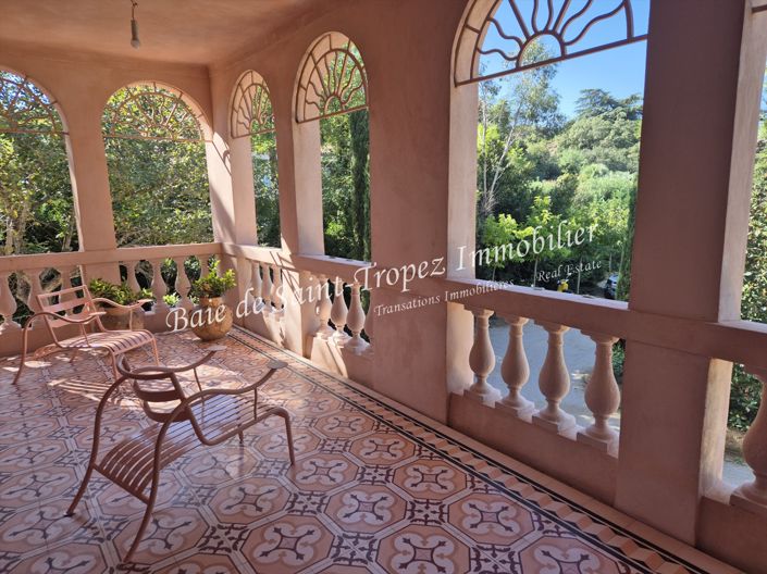 Image No.23-5 Bed House for sale
