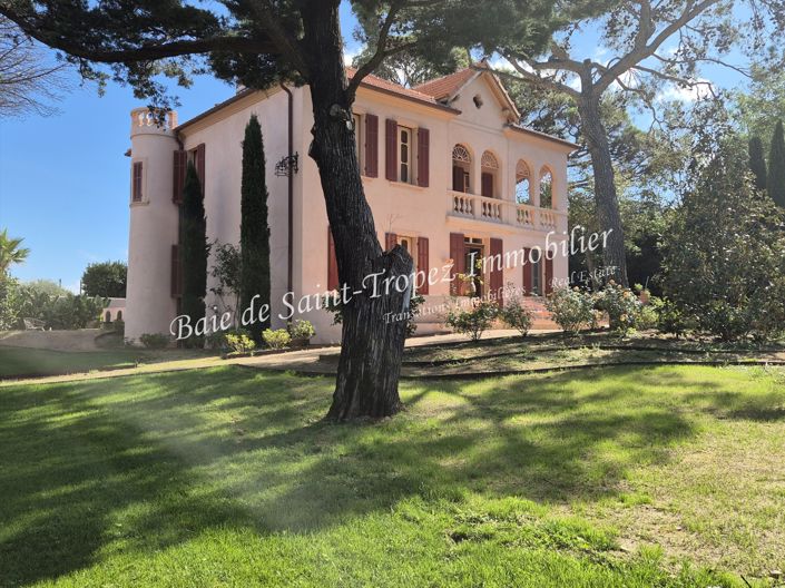 Image No.5-5 Bed House for sale