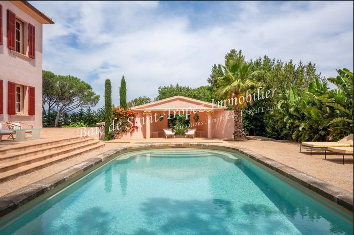 Image No.8-5 Bed House for sale
