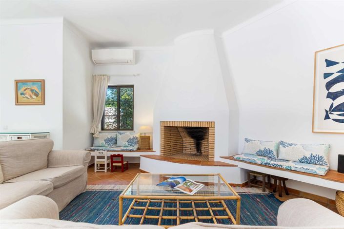 Image No.11-3 Bed House for sale