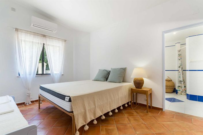 Image No.22-3 Bed House for sale
