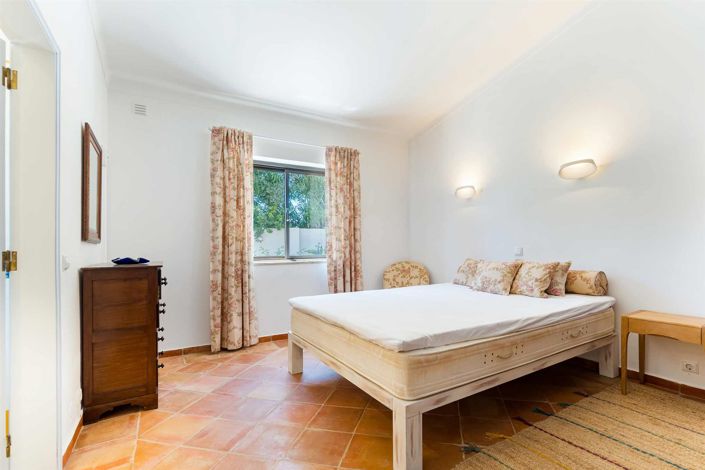 Image No.31-3 Bed House for sale