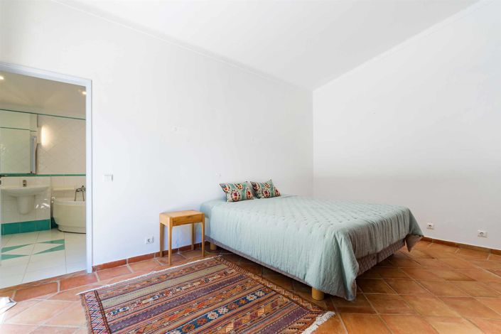 Image No.40-3 Bed House for sale