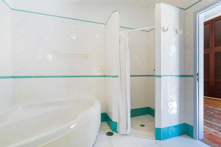 Image No.43-3 Bed House for sale