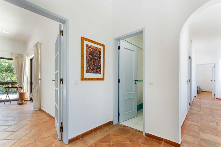 Image No.6-3 Bed House for sale