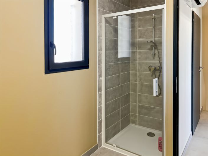 Image No.20-3 Bed House for sale