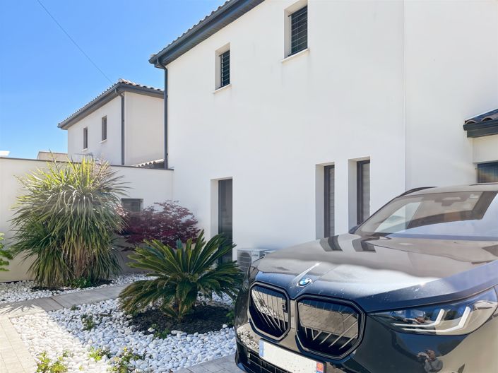 Image No.26-3 Bed House for sale