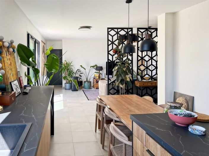 Image No.5-3 Bed House for sale