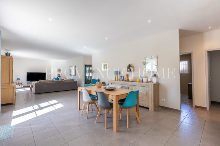 Image No.14-3 Bed House for sale