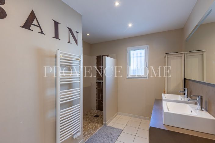 Image No.16-3 Bed House for sale