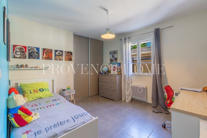 Image No.17-3 Bed House for sale