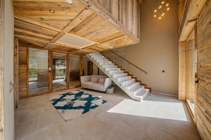 Image No.18-6 Bed House for sale