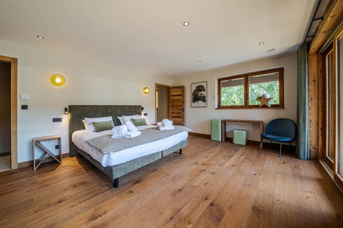Image No.28-6 Bed House for sale